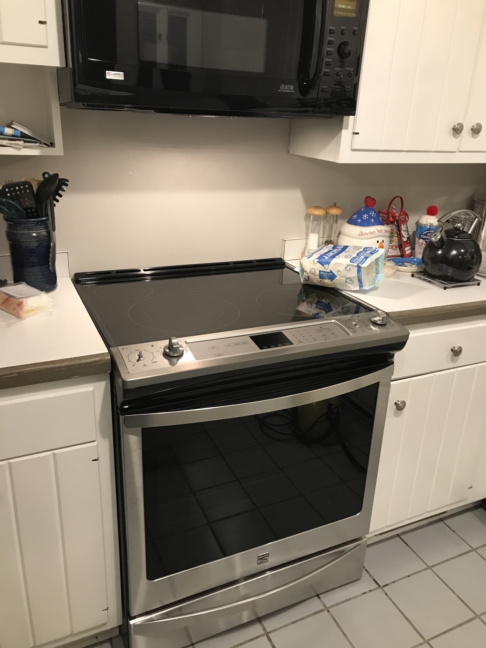 Kitchen: New Convection Stove and Steam-Cleaning